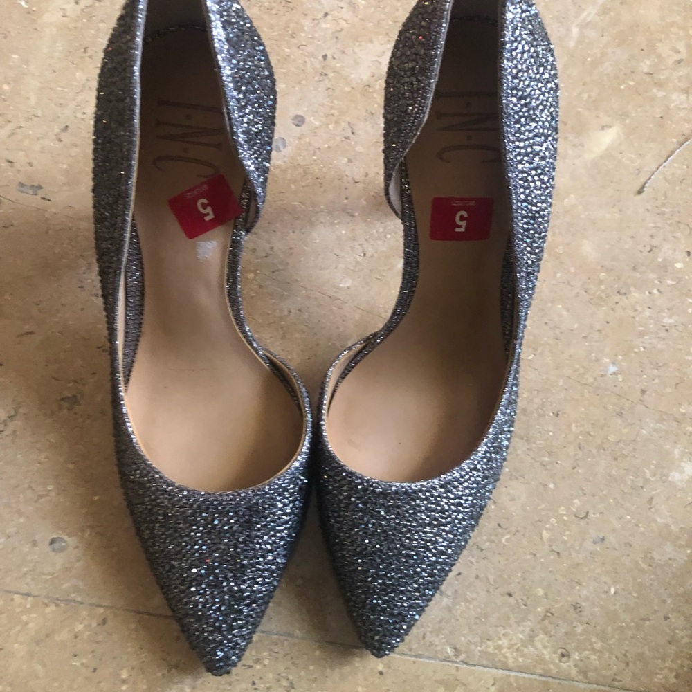 Size 5 formal woman shoes. Slightly worn, floor samples.